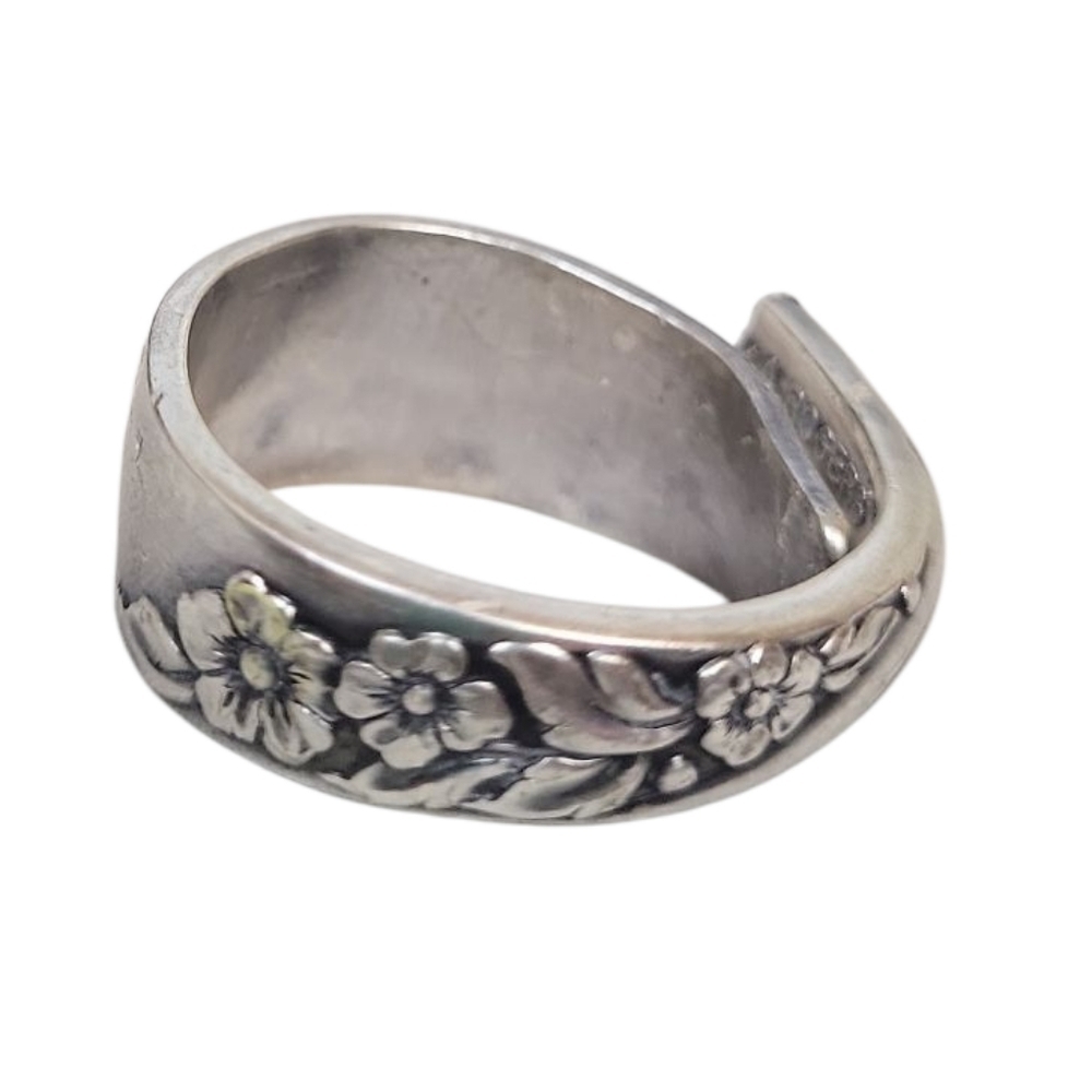 M.A.Rogers Oneida Floral Silver Ring